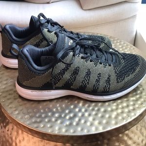 APL Women's TechLoom Pro